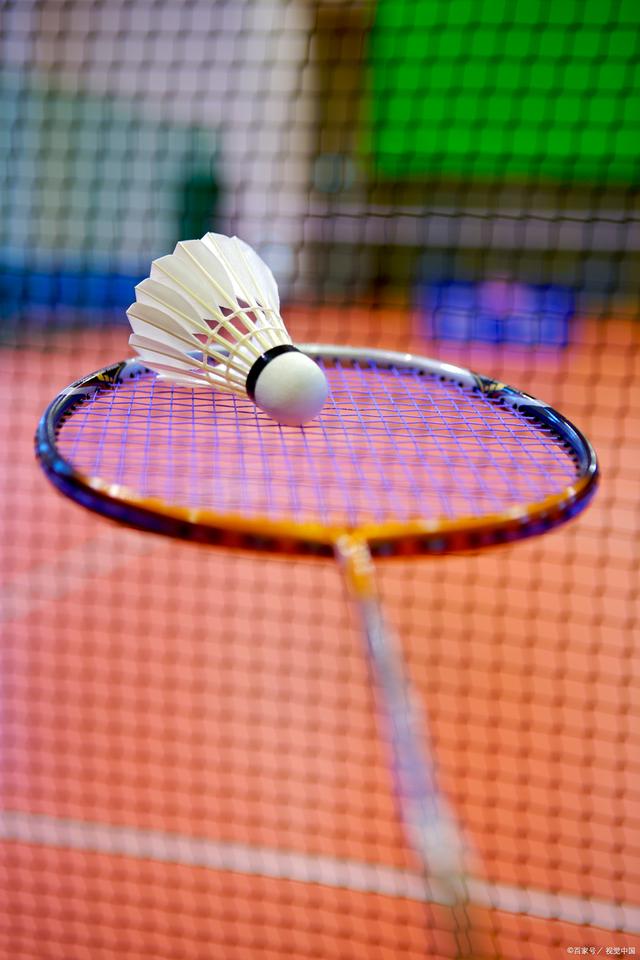 他再一次用 他再一次用