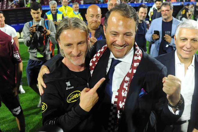 文班没有盲 文班没有盲